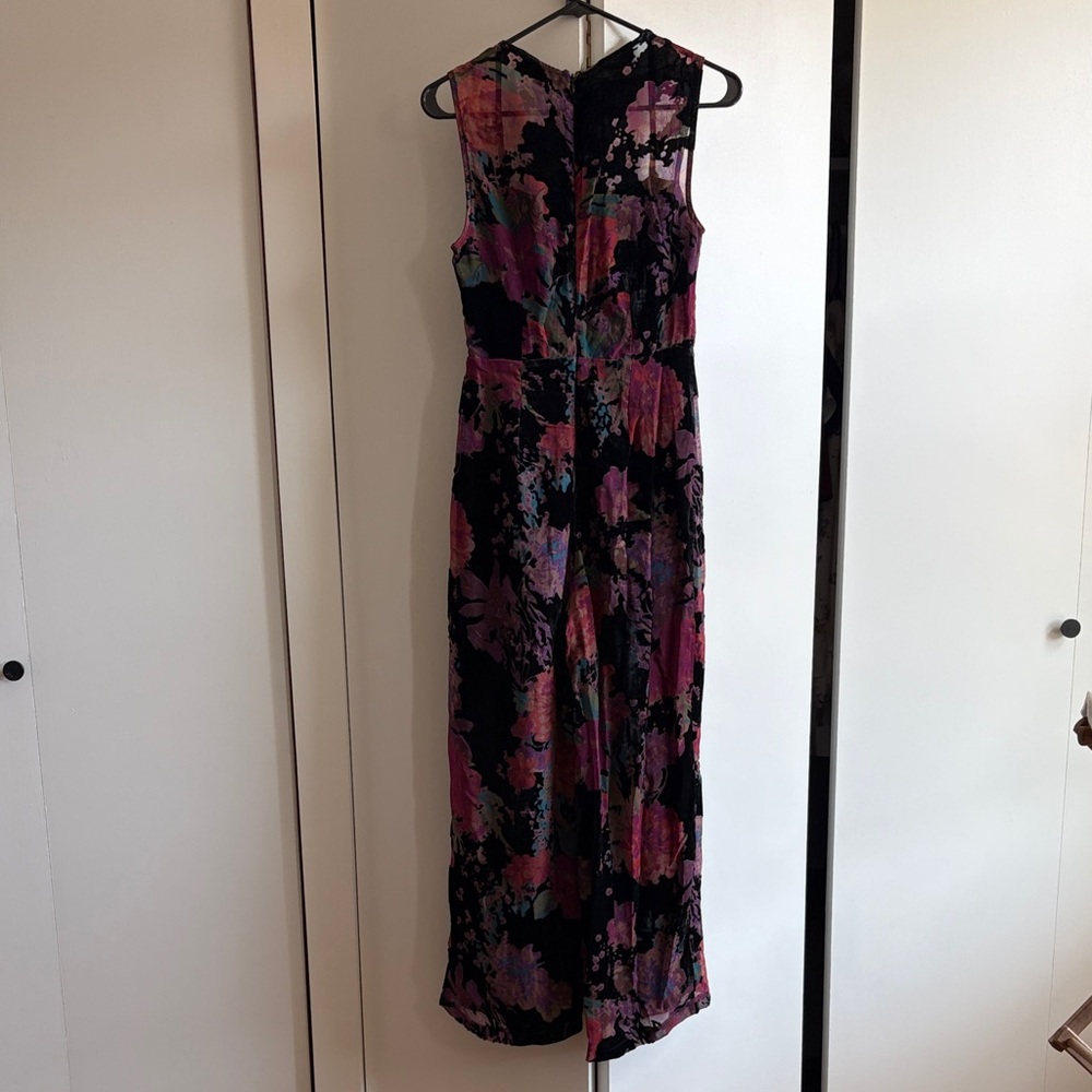 Lulu's Black Velvet Maxi Dress with Berry and Teal Floral Print - Picture 3 of 4